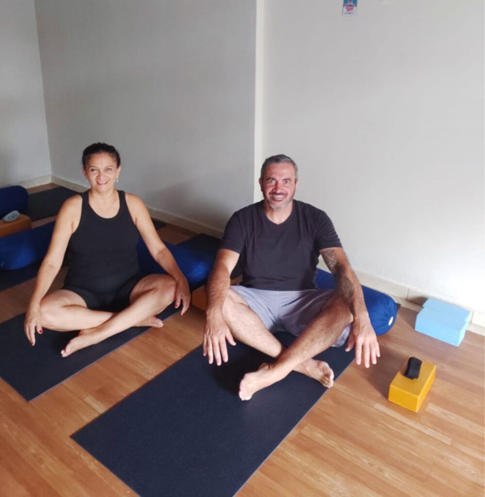 Casal Susie e Marcelo do Pilates e Yoga