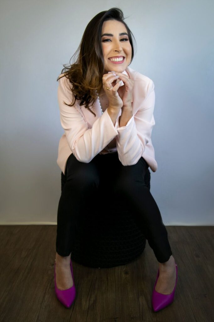 Micropigmentadora Pâmela Moura, fundadora do Studio Pâmela Moura em Indaiatuba 