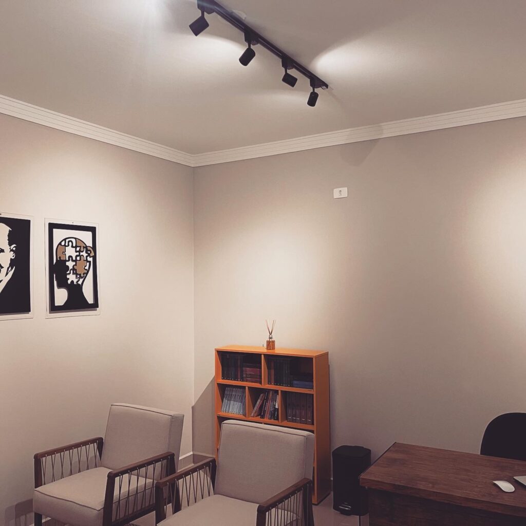 Consultório em Indaiatuba do Psicanalista André Godói fundador da Reinfletir 